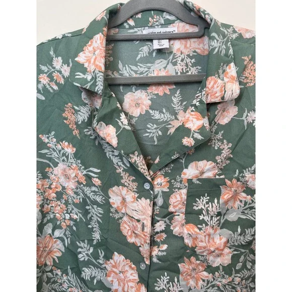 NWOT Cupcakes and Cashmere Floral Short Button Down Shirt Sage Green Large - Picture 10 of 16